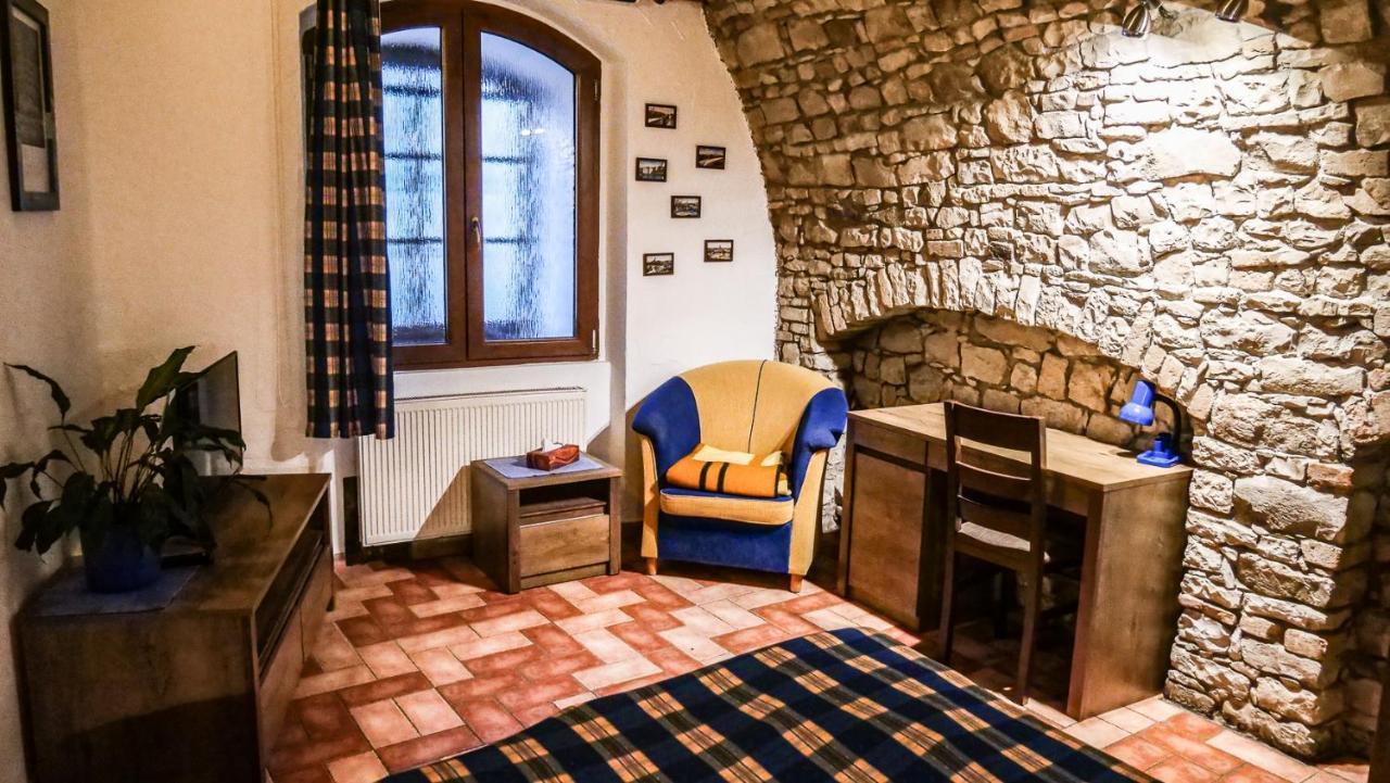 Penzion Na Hradbach Louny Dış mekan fotoğraf